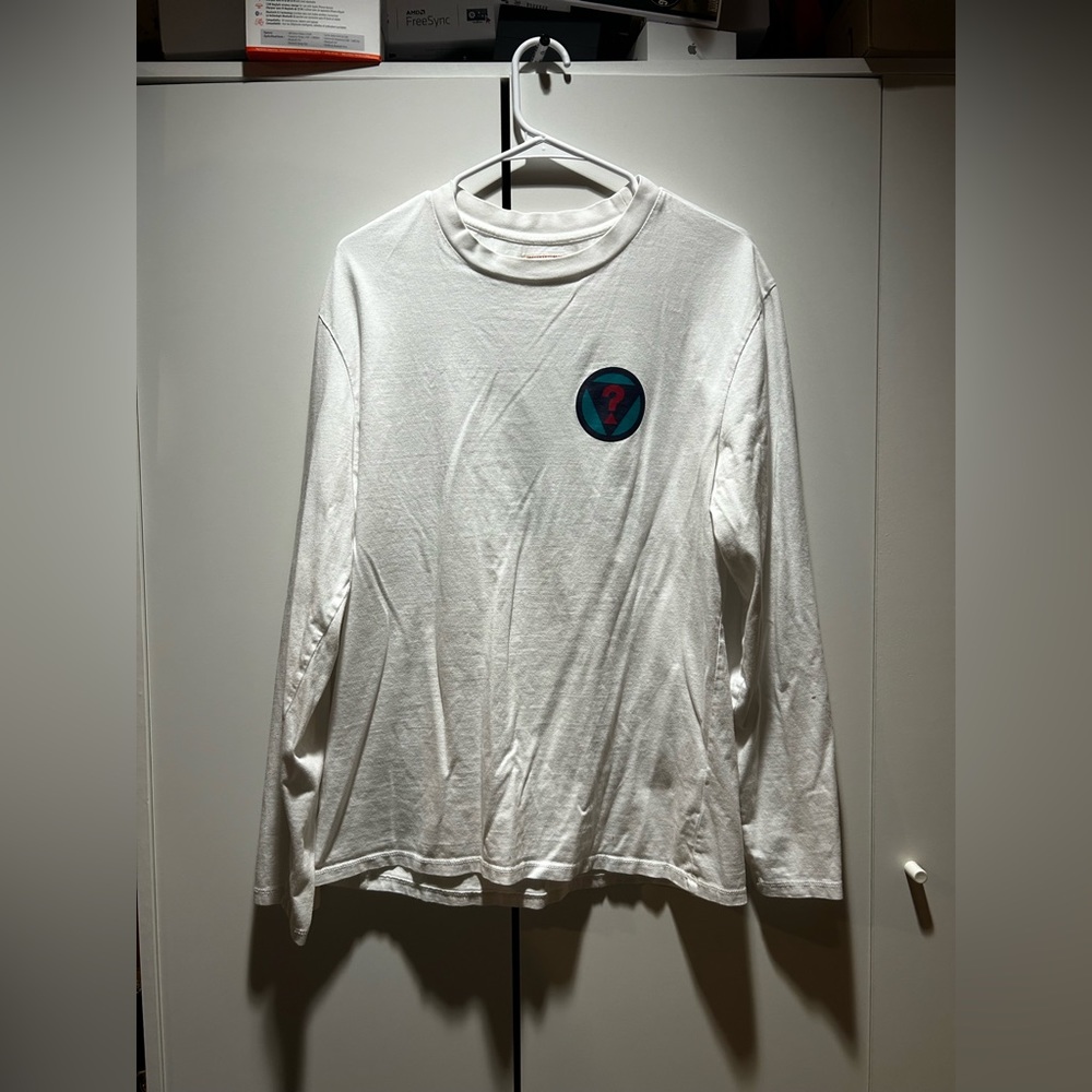 White long sleeve t-shirt